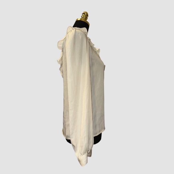 Ivory Lace Blouse - Picture 4 of 4